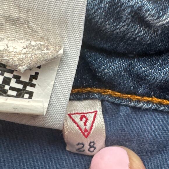 Retro Guess Jeans Denim Mini Skirt Button Front Frayed Hem 5 Pocket Size 28 - Picture 8 of 10